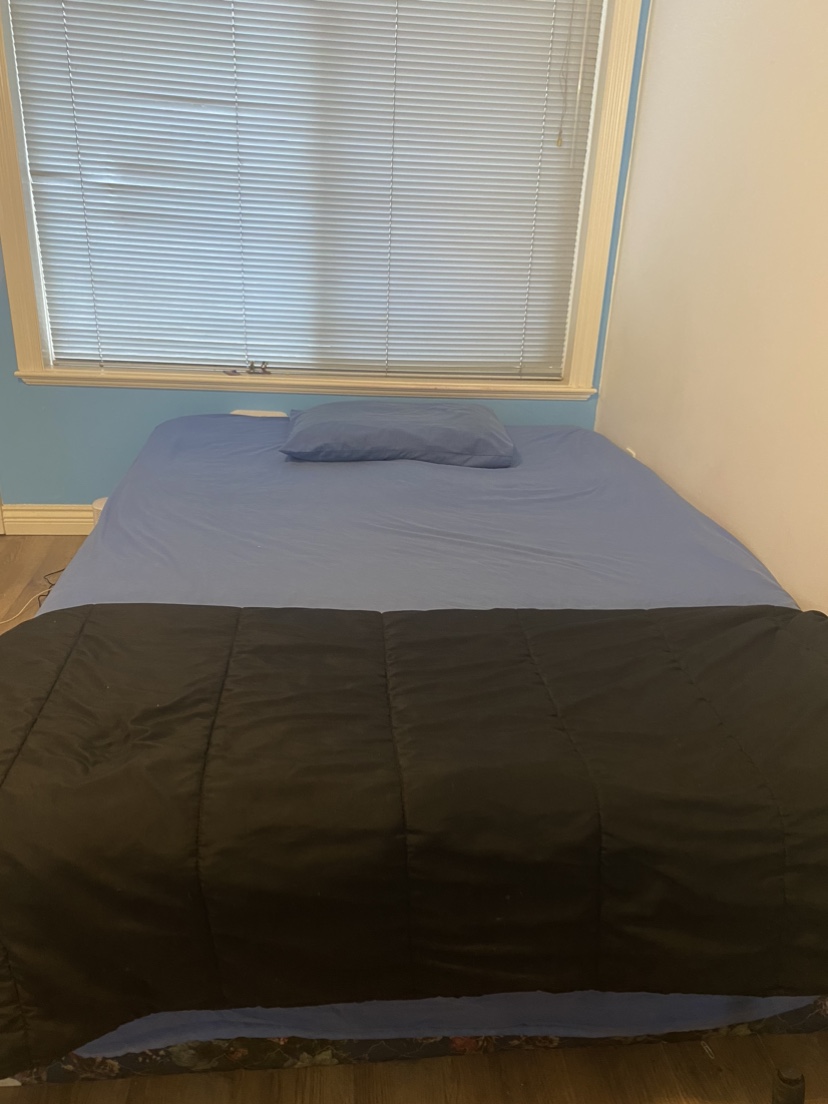 Queen Mattress+  spring box (Aug 23rd Move out sale‼️) - photo 3