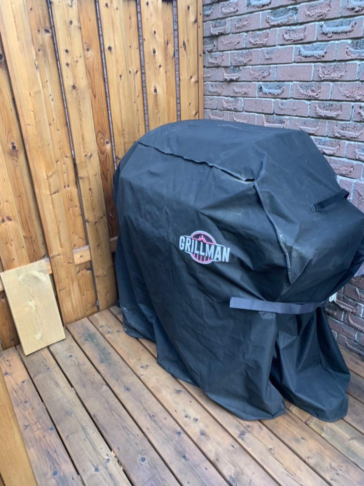 2year old Weber Spirit 3-Burner Propane BBQ - photo 5
