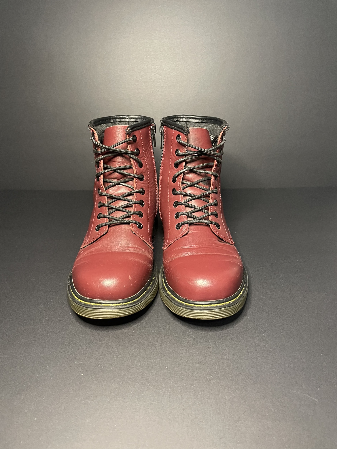 Dr Martens Cherry Docs Size 3Y - photo 2