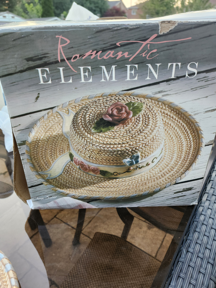 Romantic Elements Straw Hat Butter Dish