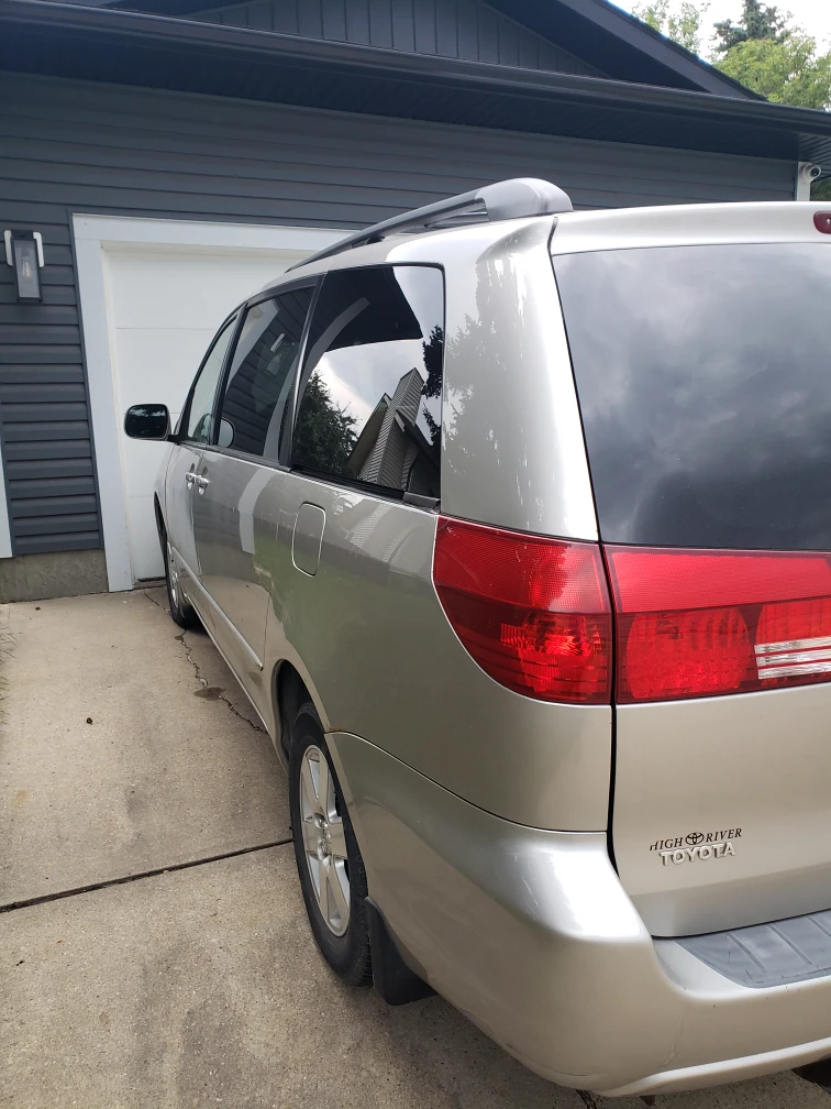 2005 Toyota Sienna - photo 3