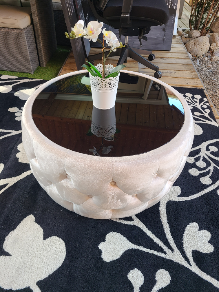 🇨🇦 Living room coffee table thumbnail