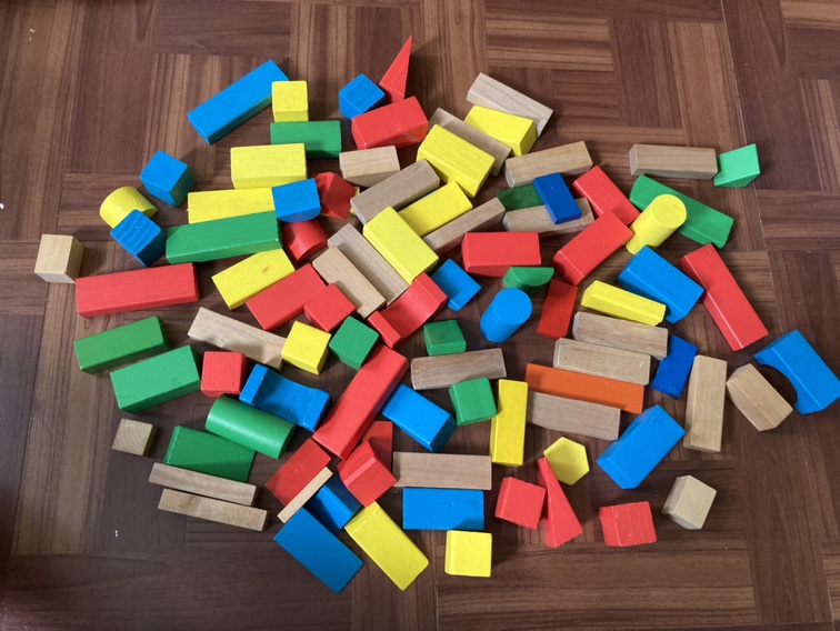 Wooden Building Blocks 92 pieces