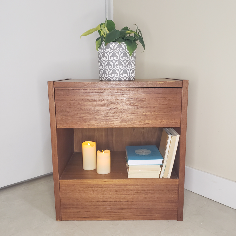 Danish Modern 1 drawer Teak / bedside shelf table - photo 2