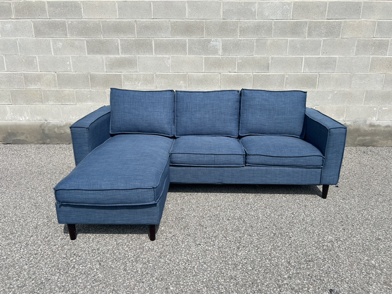FREE DELIVERY• BLUE SECTIONAL COUCH / SOFA w/ REVERSIBLE CHAISE