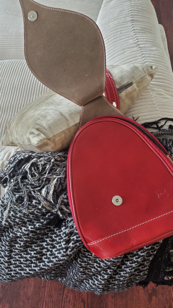 Vera Pelle Style Red Leather Backpack image indicator(4)