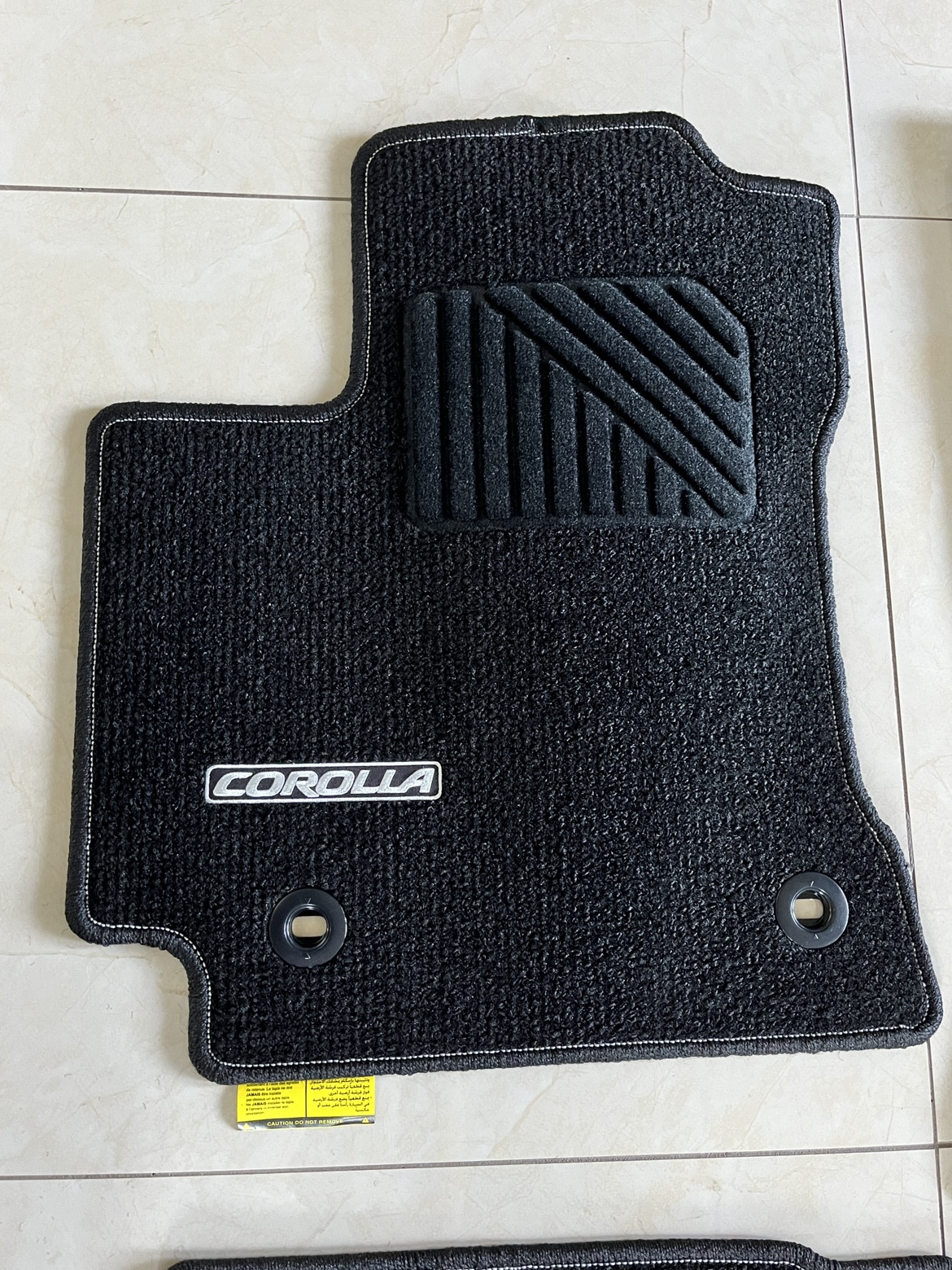 Toyota Corolla Floor Mats 2014-2019 image indicator(2)