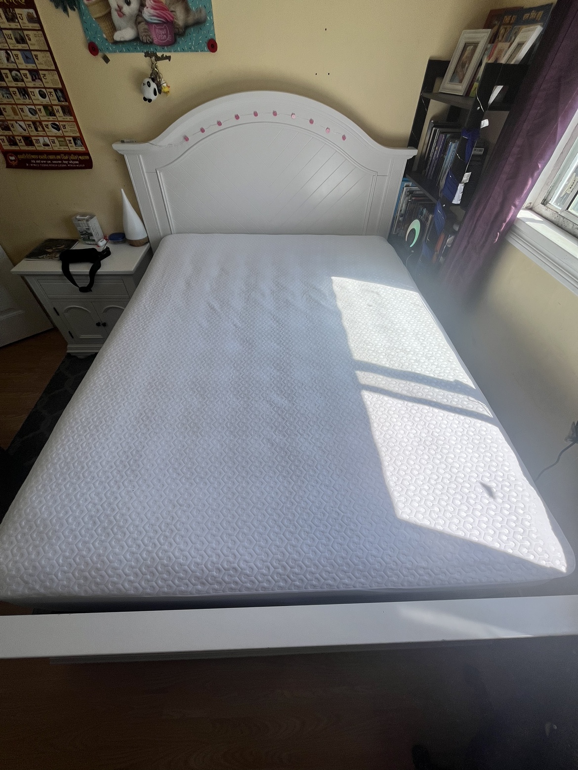 Modern Style Queen Bed Frame - photo 2