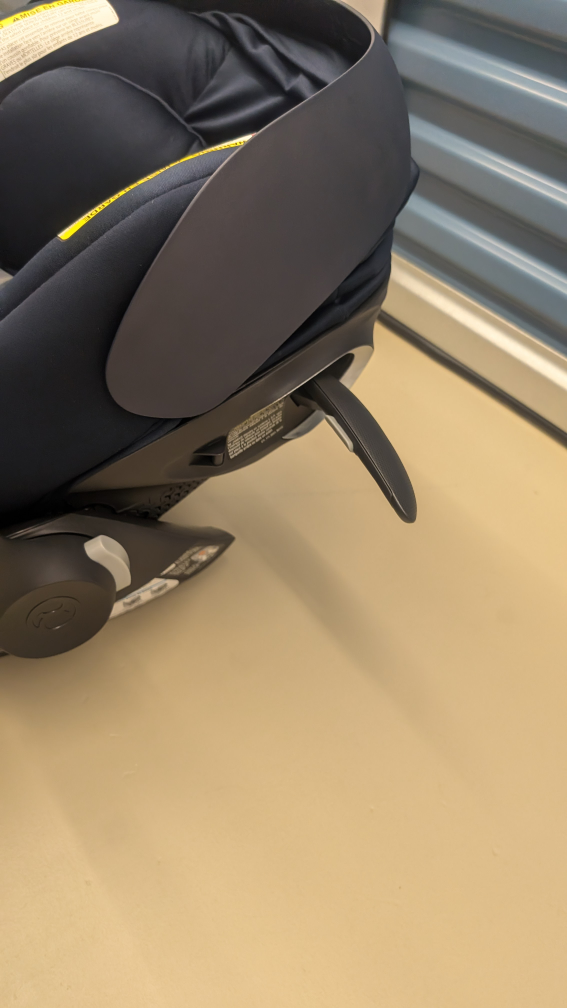 Cybex Cloud G comfort extend Infant Car Seat. *NEW* Out of box. image indicator(6)