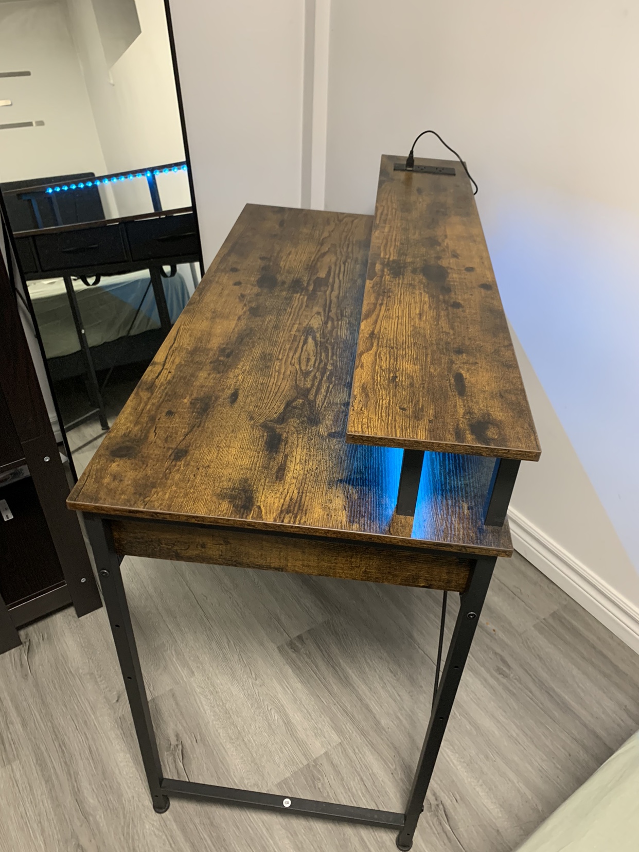 Computer Desk with LED Lights - photo 4