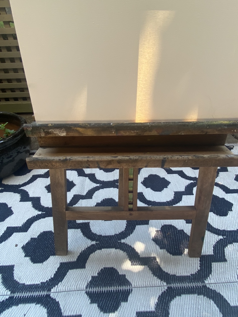 Wooden adjustable painting easel. Great for art students image indicator(2)