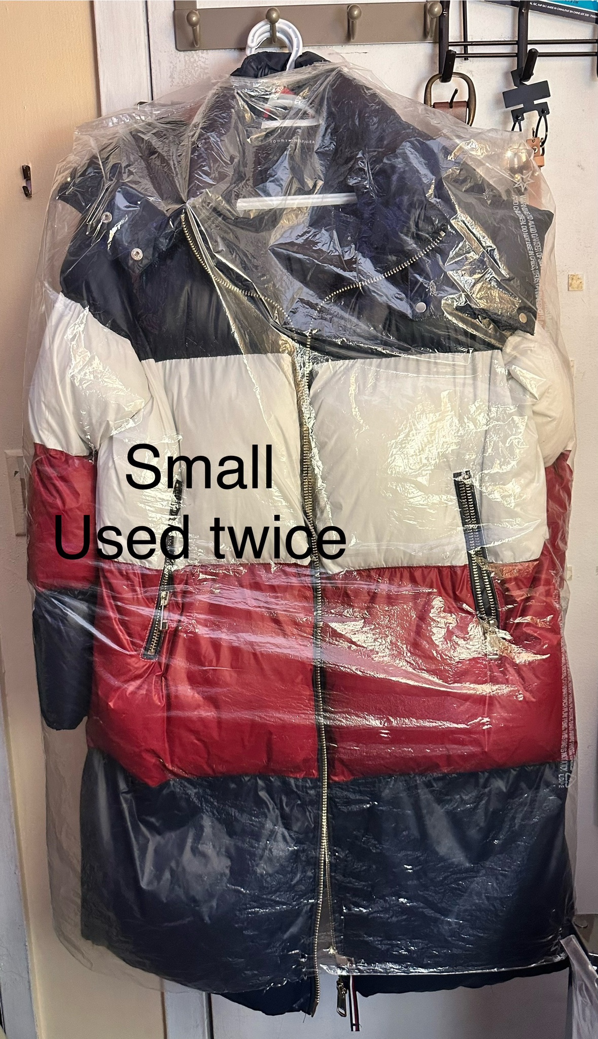 Tommy Hilfiger Colour-Block Puffer Coat thumbnail