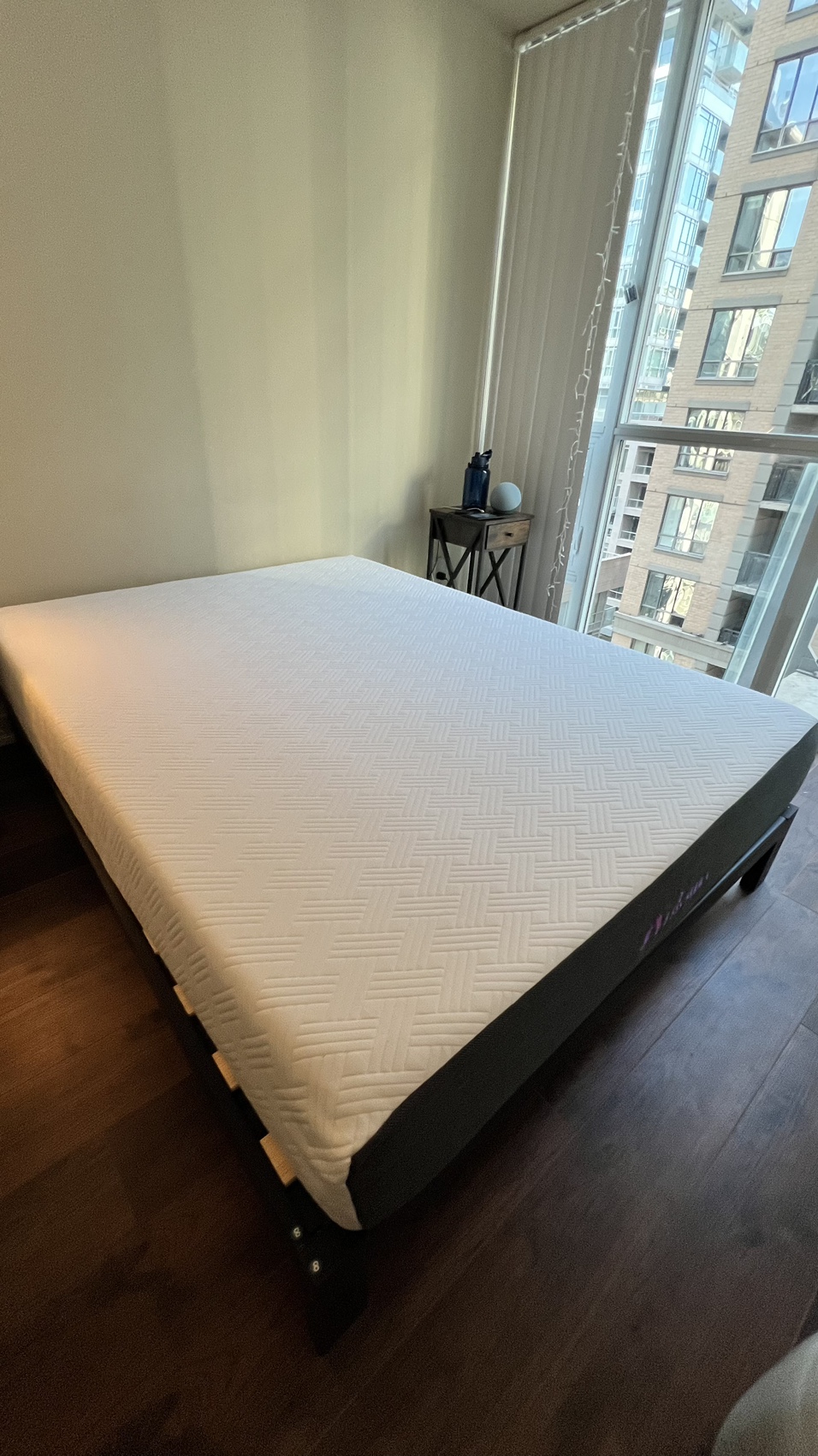 Brand new Queen Mattress image indicator(3)