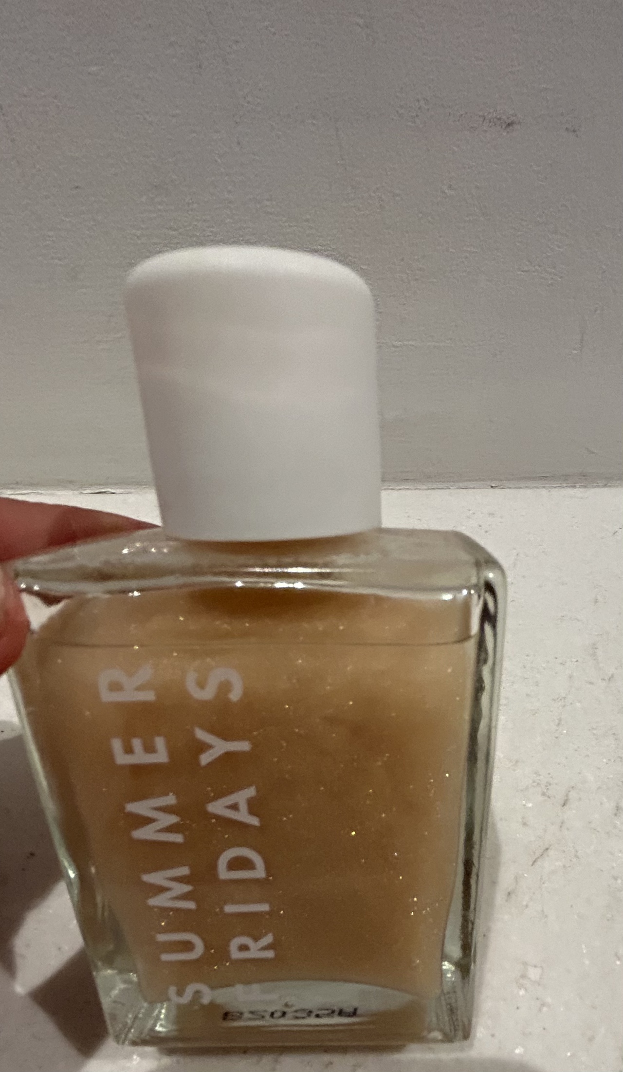 Summer Fridays “pool time” Body Oil image indicator(3)