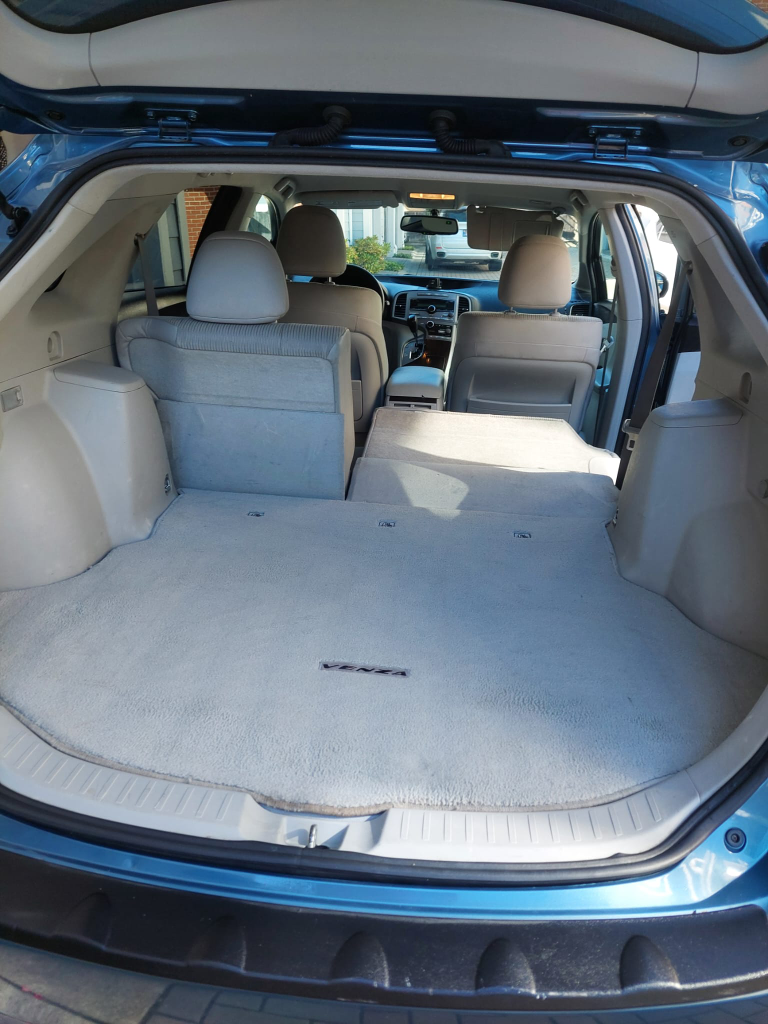 2009 Toyota Venza AWD 3.5L V6  excellent condition - photo 4