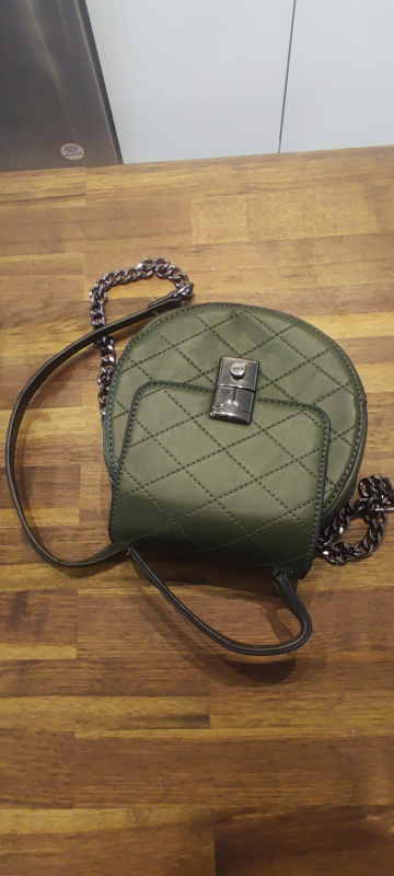 Green Quilted Round Chain Bag image indicator(4)