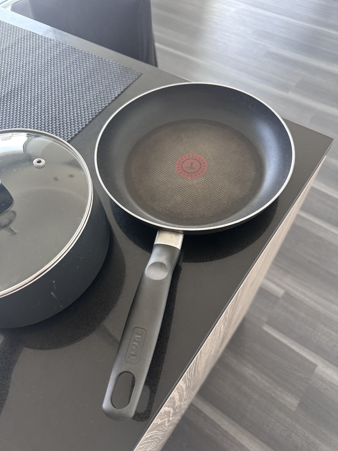 Saucepan and frying pan - photo 3