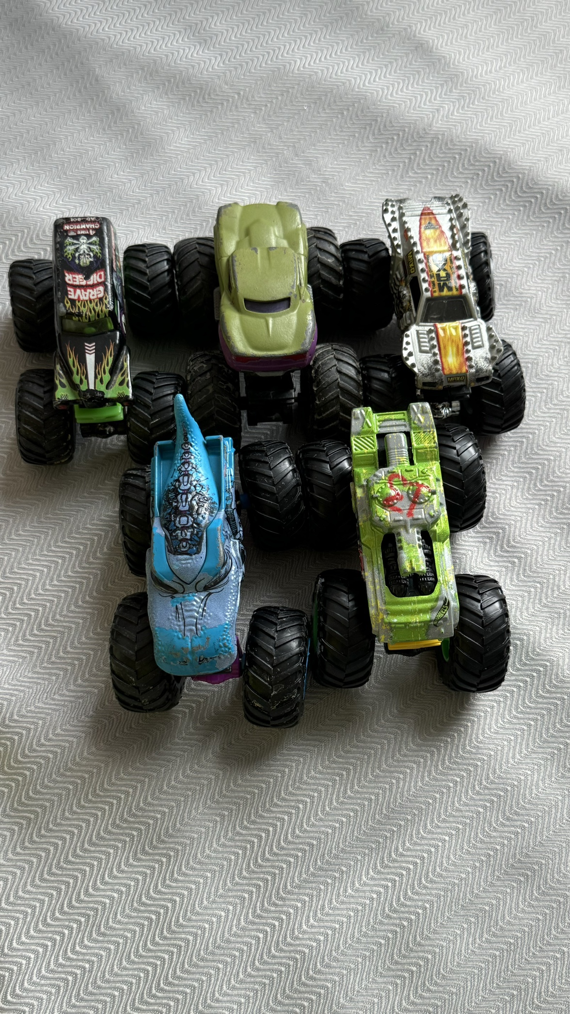 Lot of 12Hot Wheels Monster Jam Trucks image indicator(3)