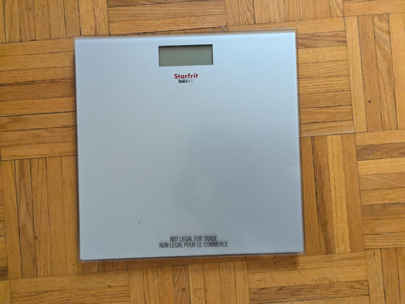 weighing scale with working battery thumbnail