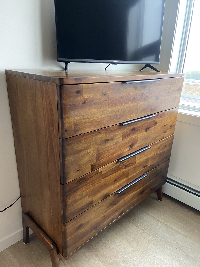 Dresser