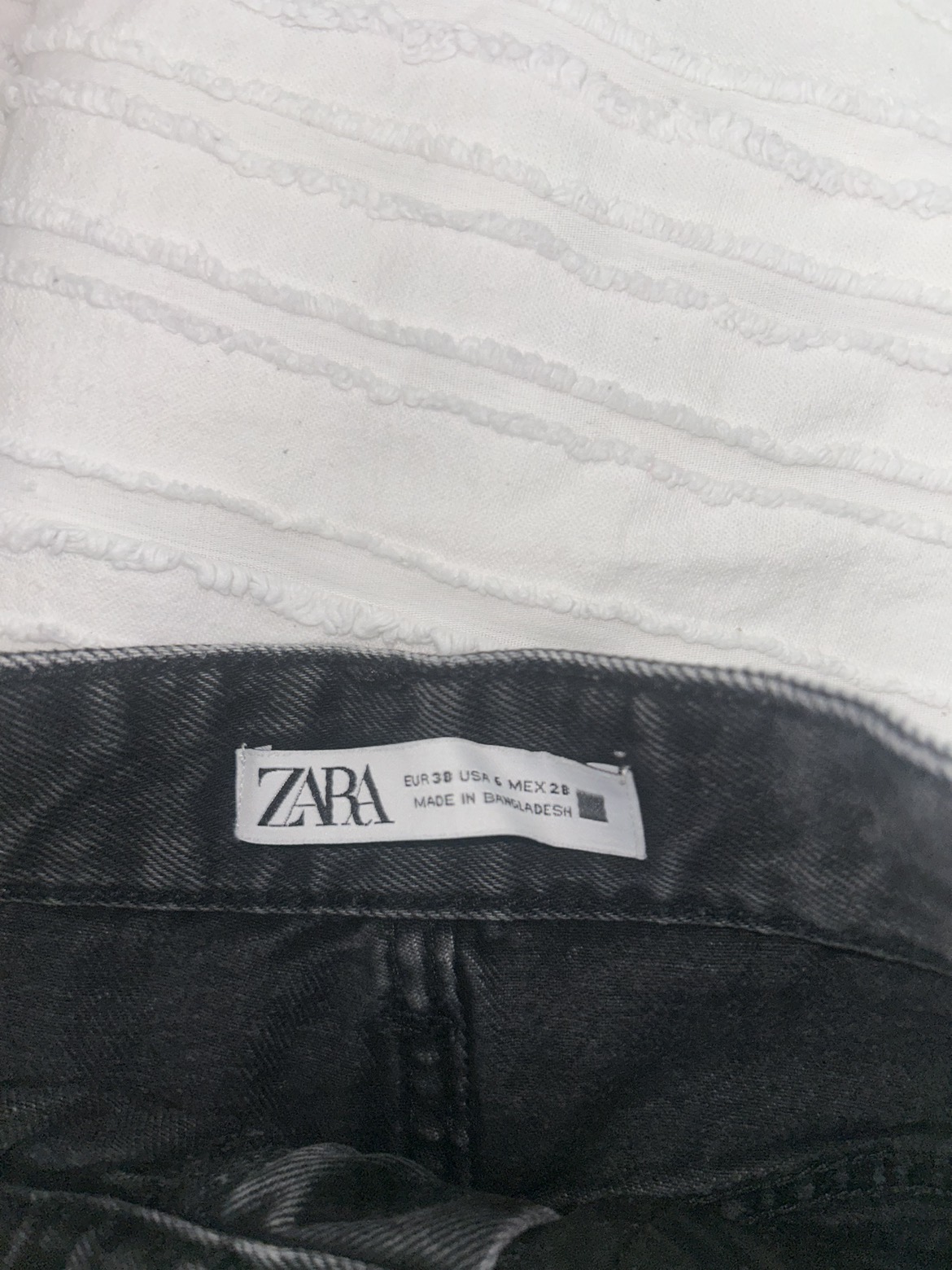Zara Jean Shorts size 6 - photo 4