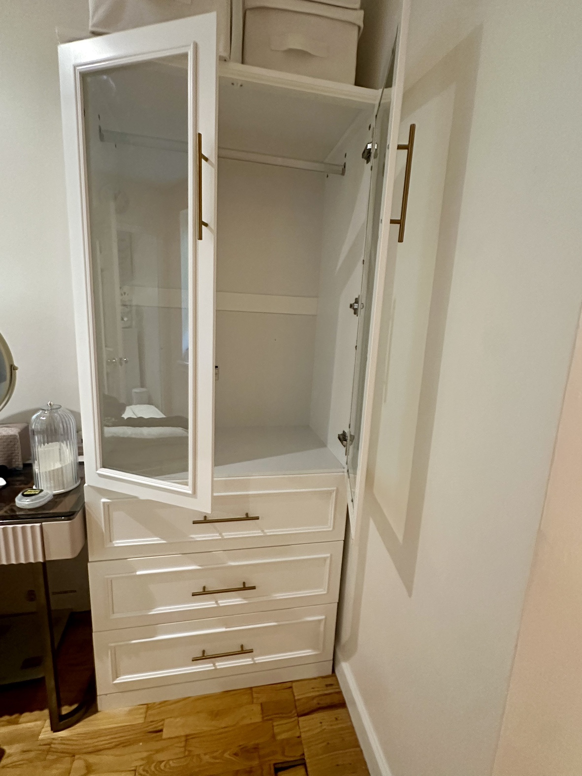 Closet - photo 3
