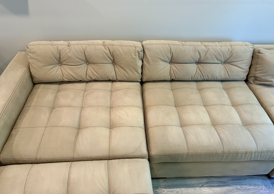 HUGE Roomy Sectional Couch Just For You! - photo 2
