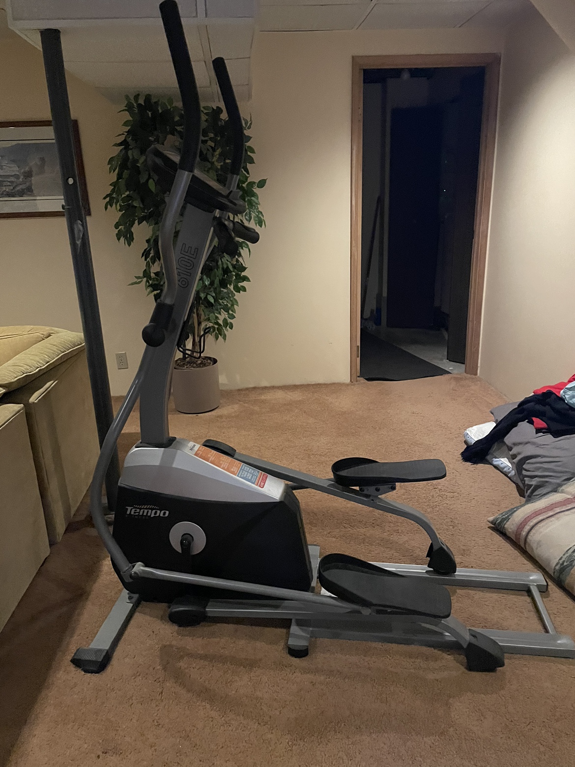 Tempo 610E Elliptical