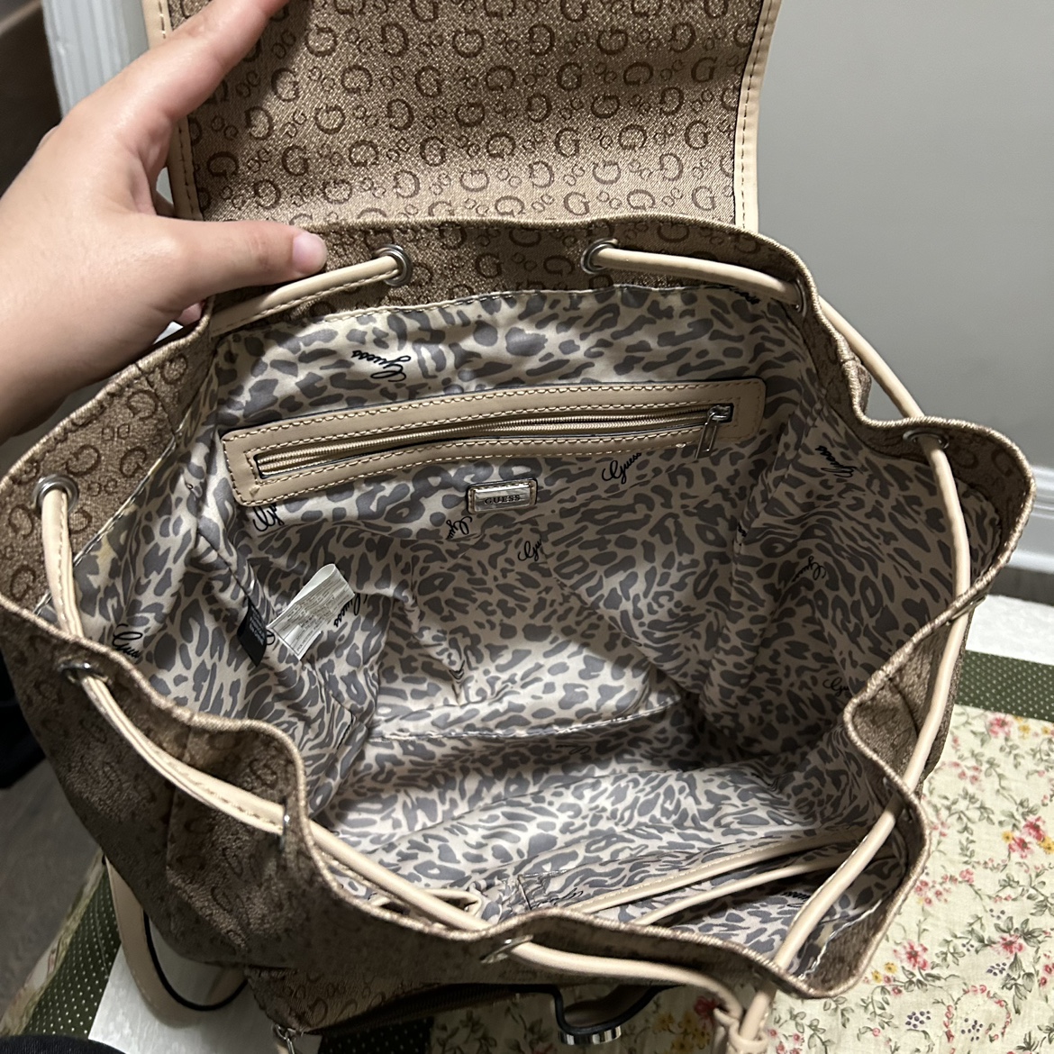 Cute Guess Backpack - photo 4