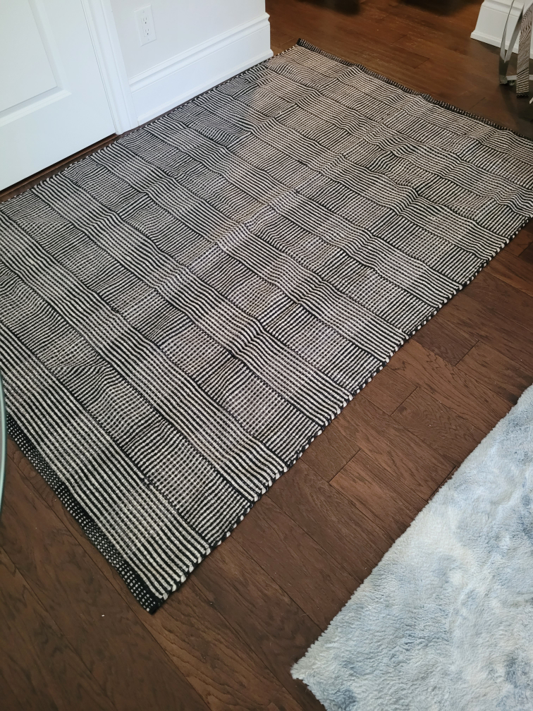Area Rug - Easy Storage & Washable