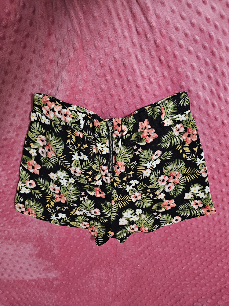 Crepe Floral Print Shorts - photo 3