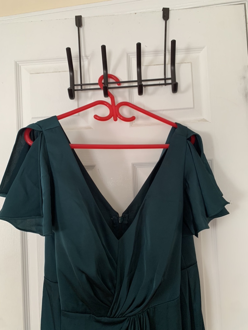 Green Formal Dress - photo 2