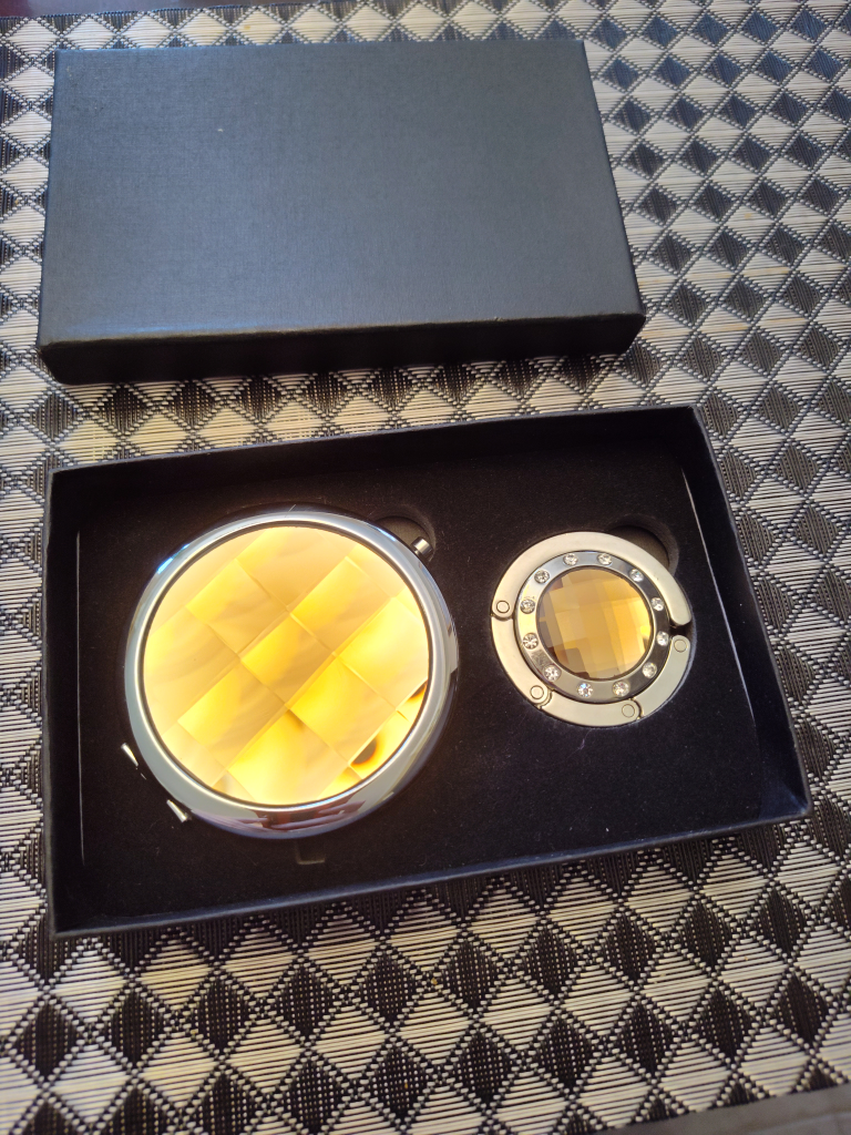 Handbag Hook with Mirror Amber jewel image indicator(6)