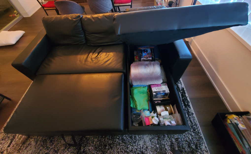 🔥 Sofa w/ Storage & Pull - Out Bed image indicator(2)