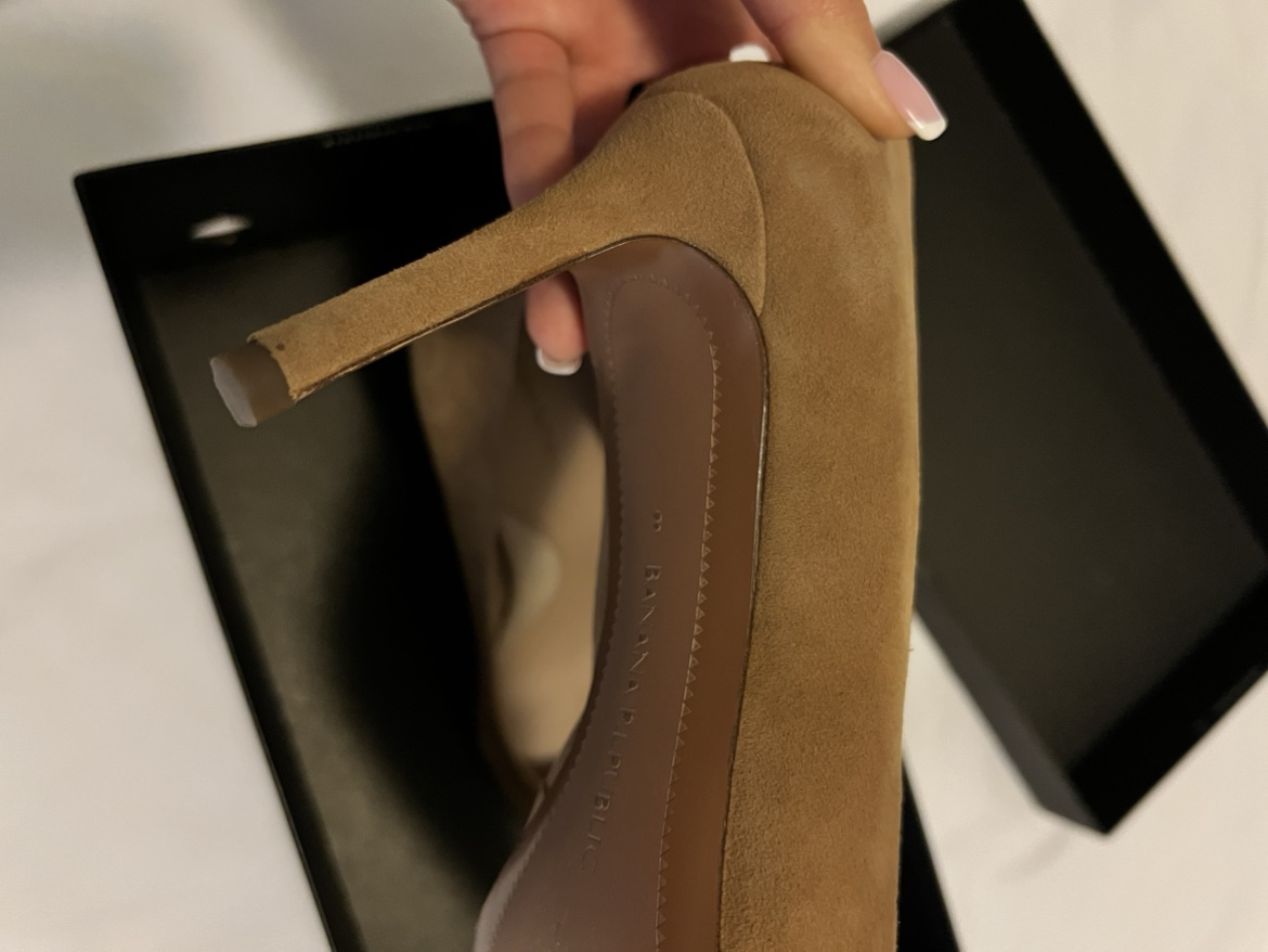 Banana Republic Madison Rounded Topline Heels - photo 3