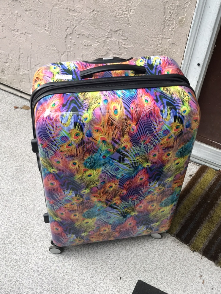 IT Suitcase [Peacock Design]