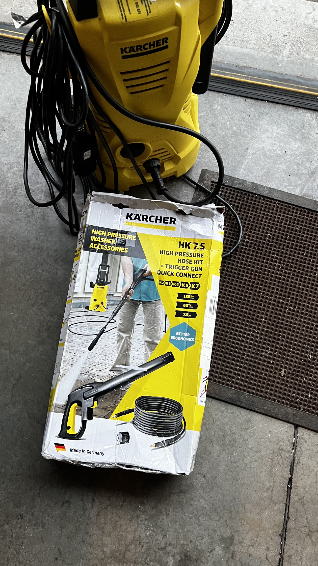 Karcher Pressure Washer with Accessories - photo 2