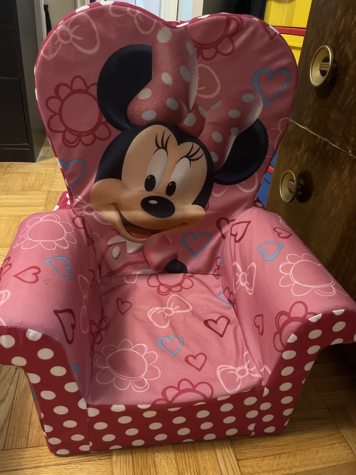 Minnie Mouse Armchair