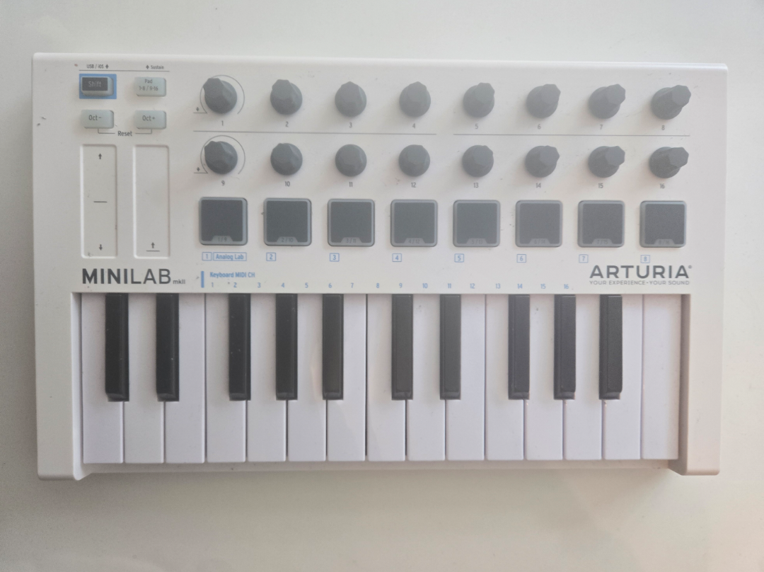 Arturia Minilab 25 Key Midi Keyboard. pickup only