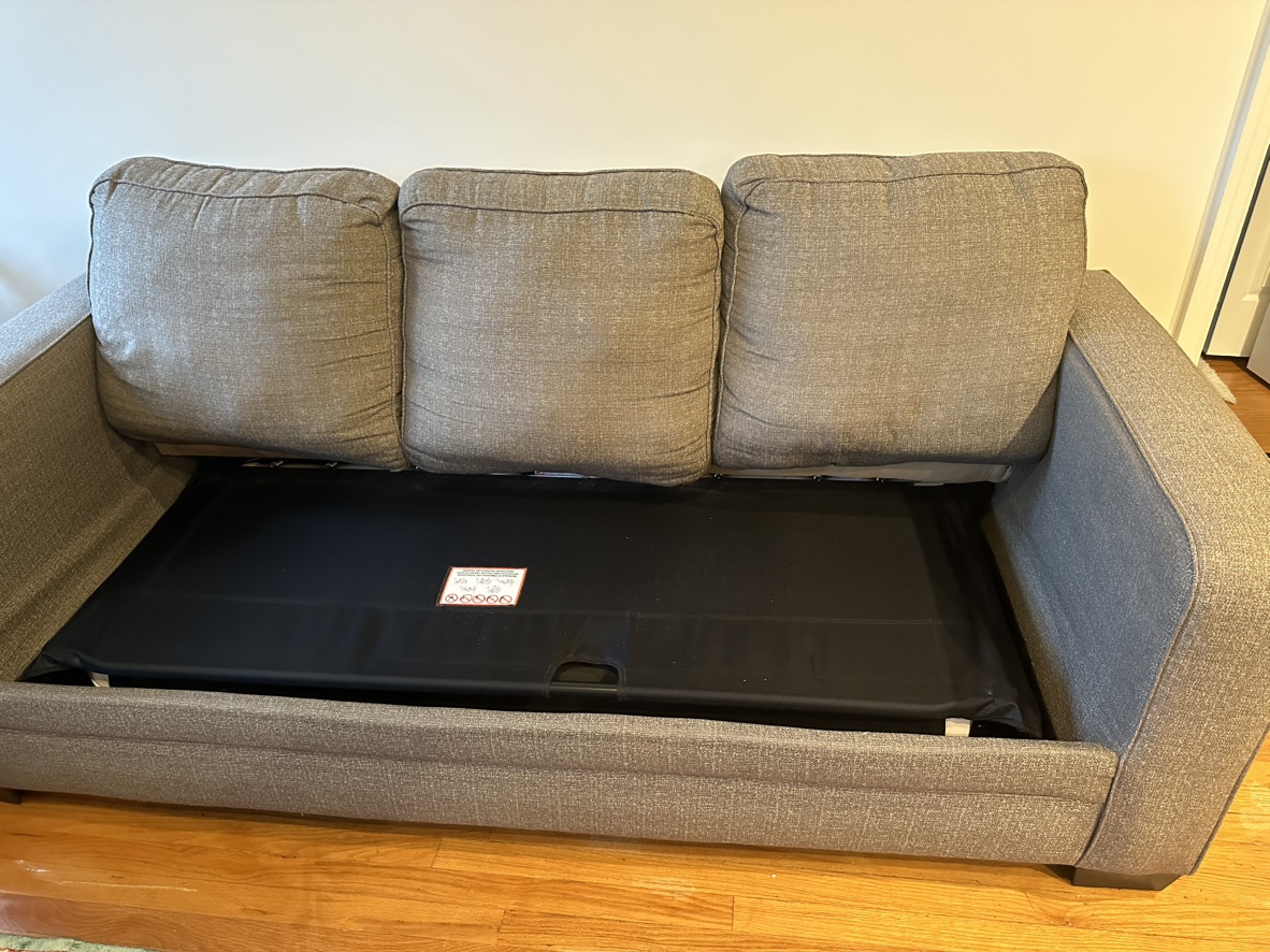 Couch - Queen Sleeper - perfect for hosting! - photo 4