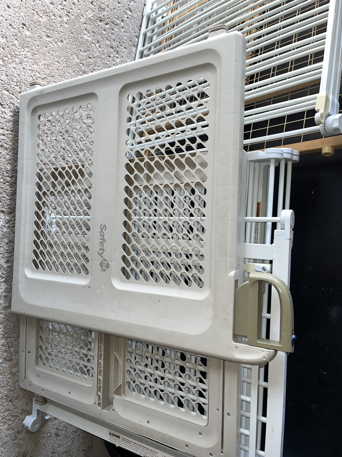 Baby safety gate and safety blocker