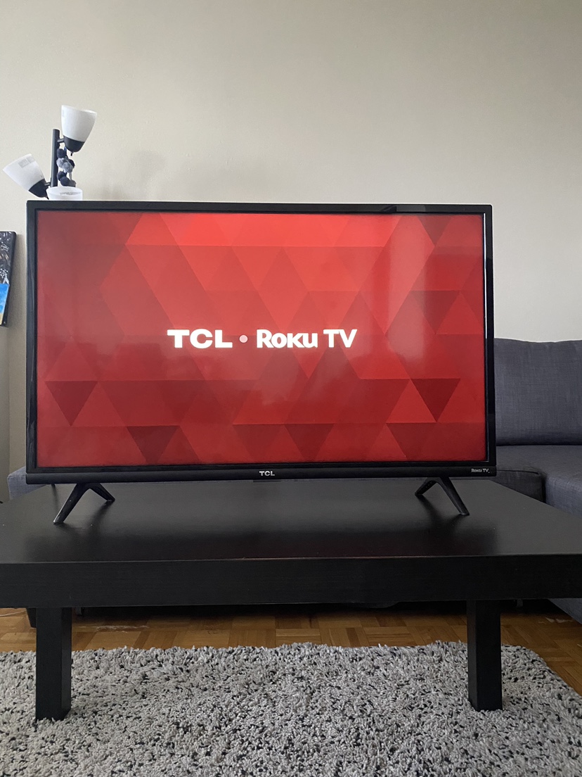 TCL 32" Class 3-Series Full HD 1080p LED Smart Roku TV thumbnail