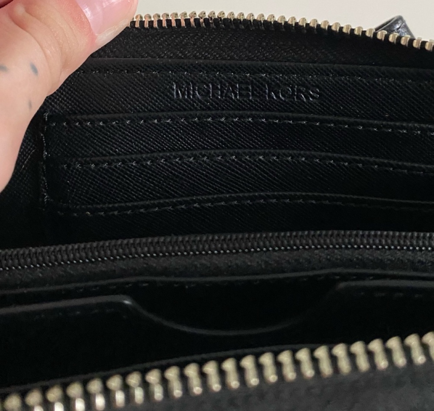 Michael Kors Wallet/Wristlet - photo 3