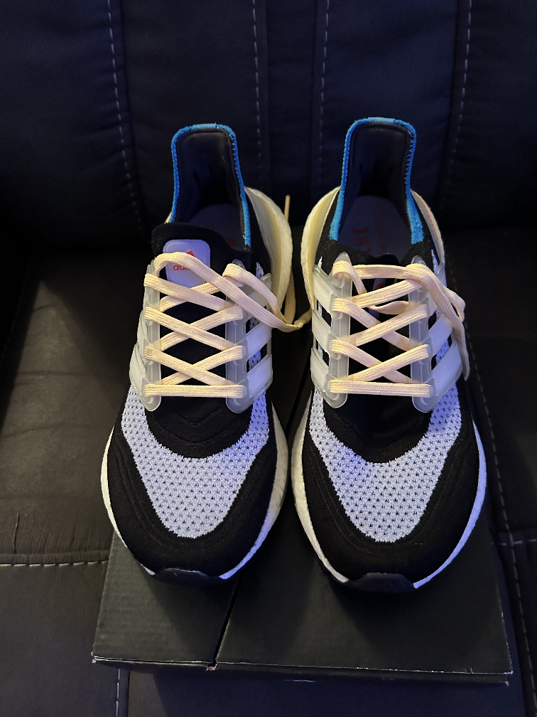 Adidas Ultraboost 21 Women's Size US 7 Shoes - photo 2