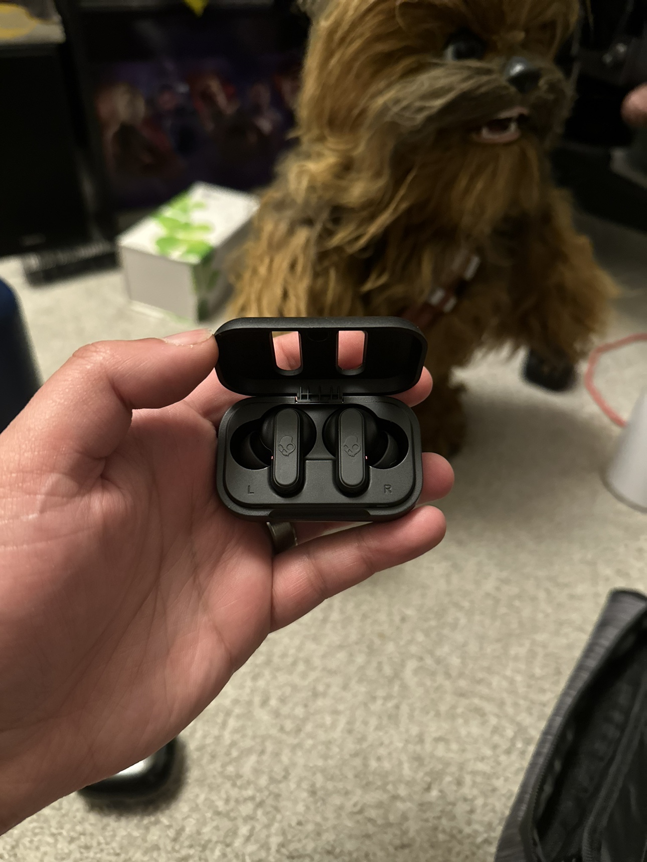 Skullcandy Wireless Earbuds thumbnail