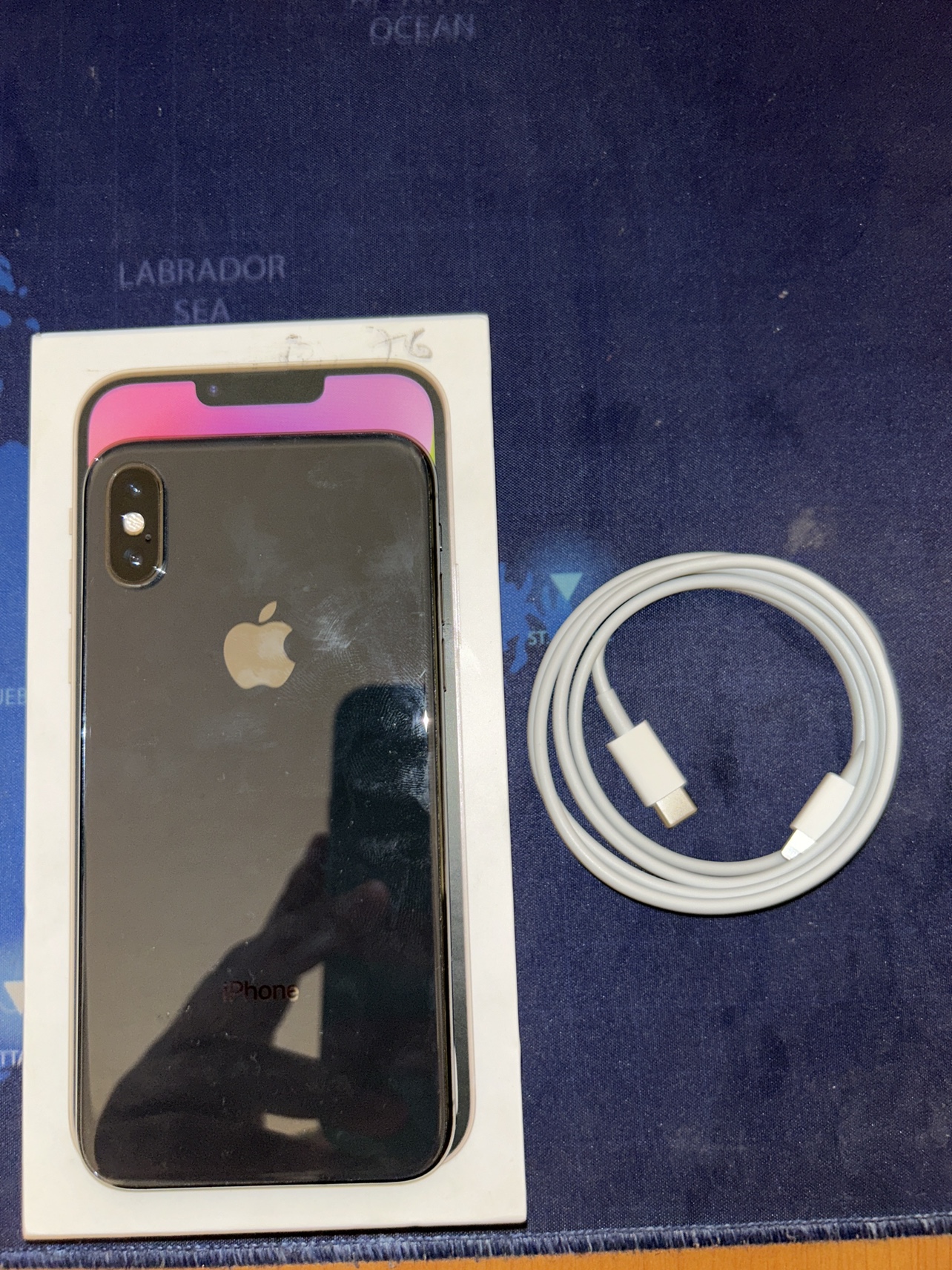 Iphone xs in excellent condition - photo 2