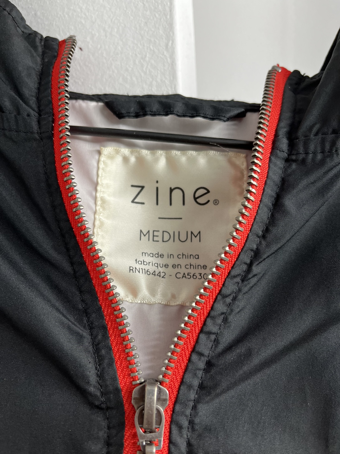 Black and White Windbreaker Jacket Medium - photo 2