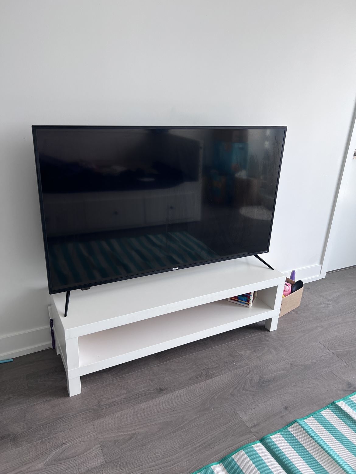 RCA Roku TV 55’ inch, smart TV - photo 4