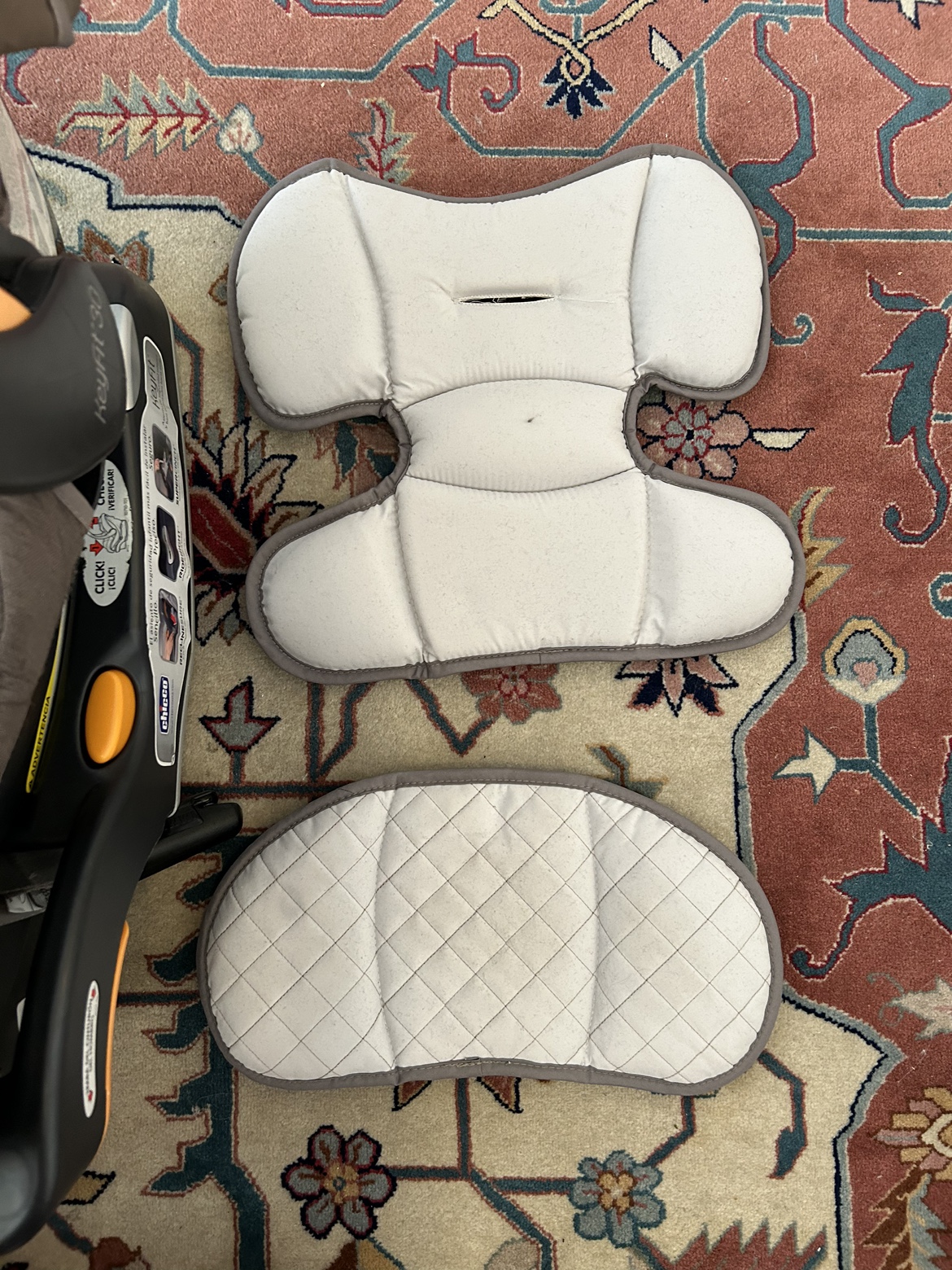 Chicco Keyfit 30 Infant Car Seat - Orion- used - photo 4