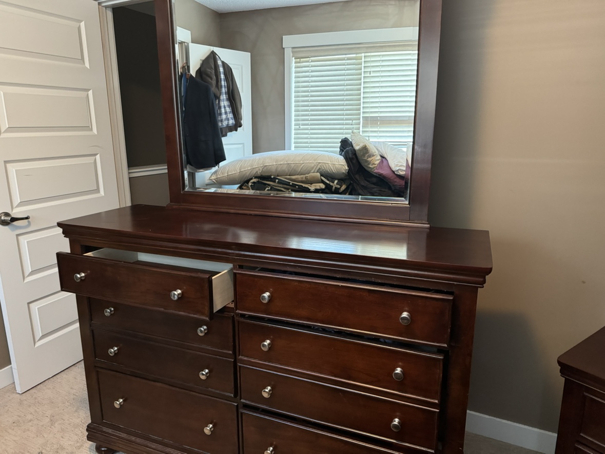 Dresser thumbnail